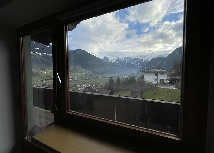 Haus Kropfa Apartment Hippach